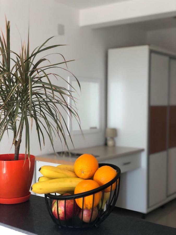 Apartmani Dini Ulcinj Zewnętrze zdjęcie