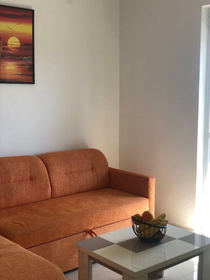 Apartmani Dini Ulcinj Zewnętrze zdjęcie