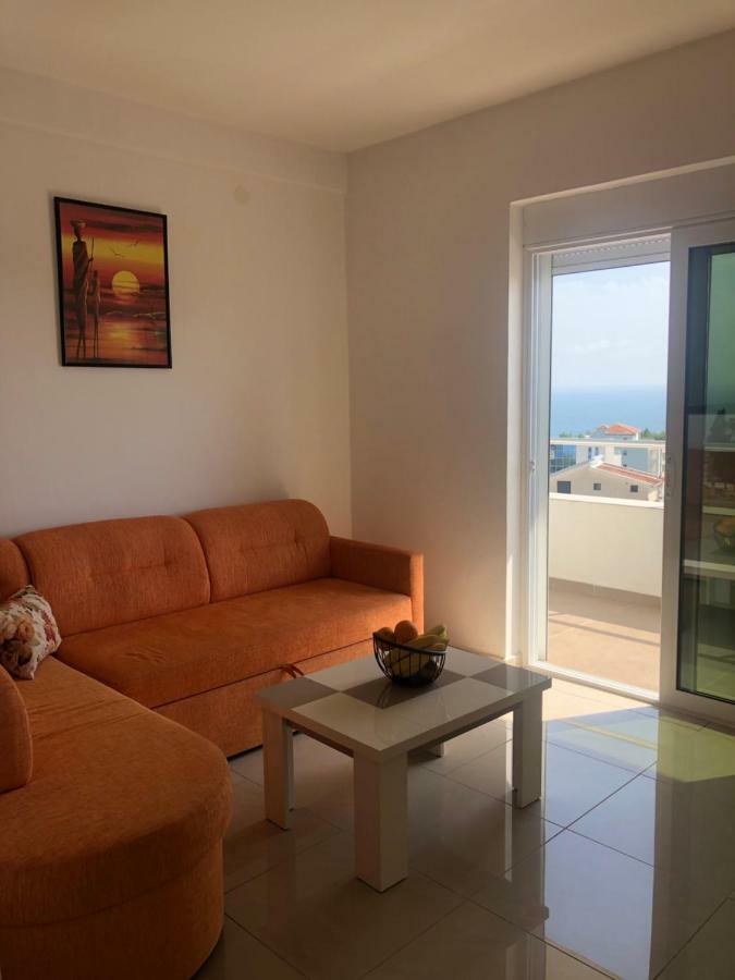 Apartmani Dini Ulcinj Zewnętrze zdjęcie