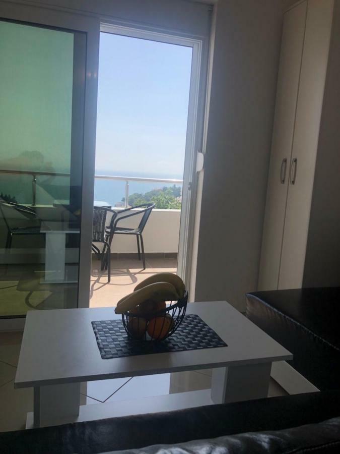 Apartmani Dini Ulcinj Zewnętrze zdjęcie