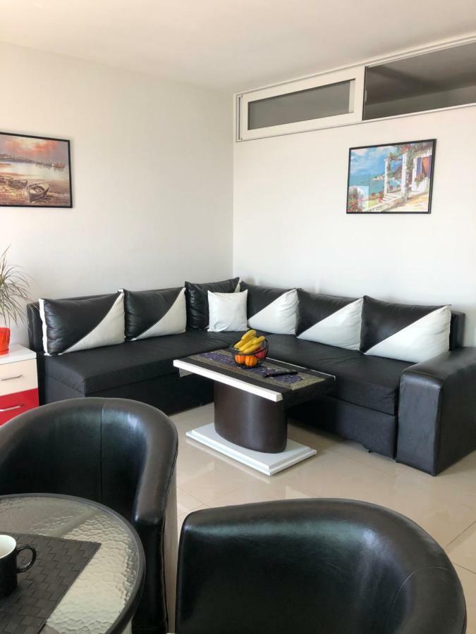 Apartmani Dini Ulcinj Zewnętrze zdjęcie