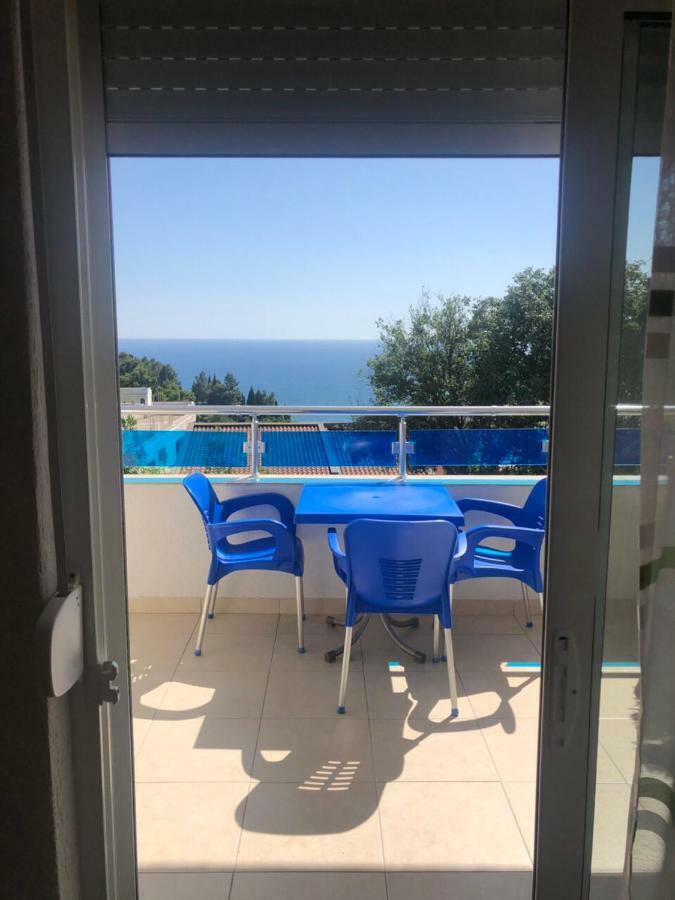 Apartmani Dini Ulcinj Zewnętrze zdjęcie